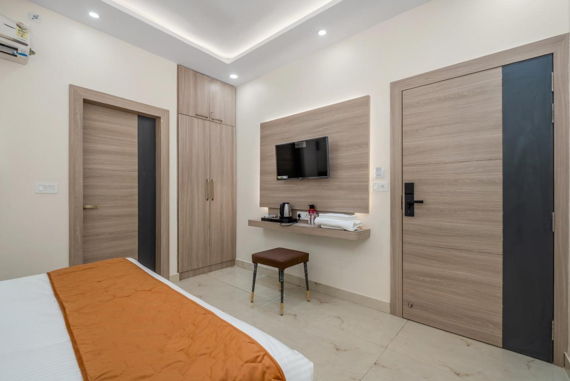 Hotel Sudarshan Ayodhya Exteriér fotografie